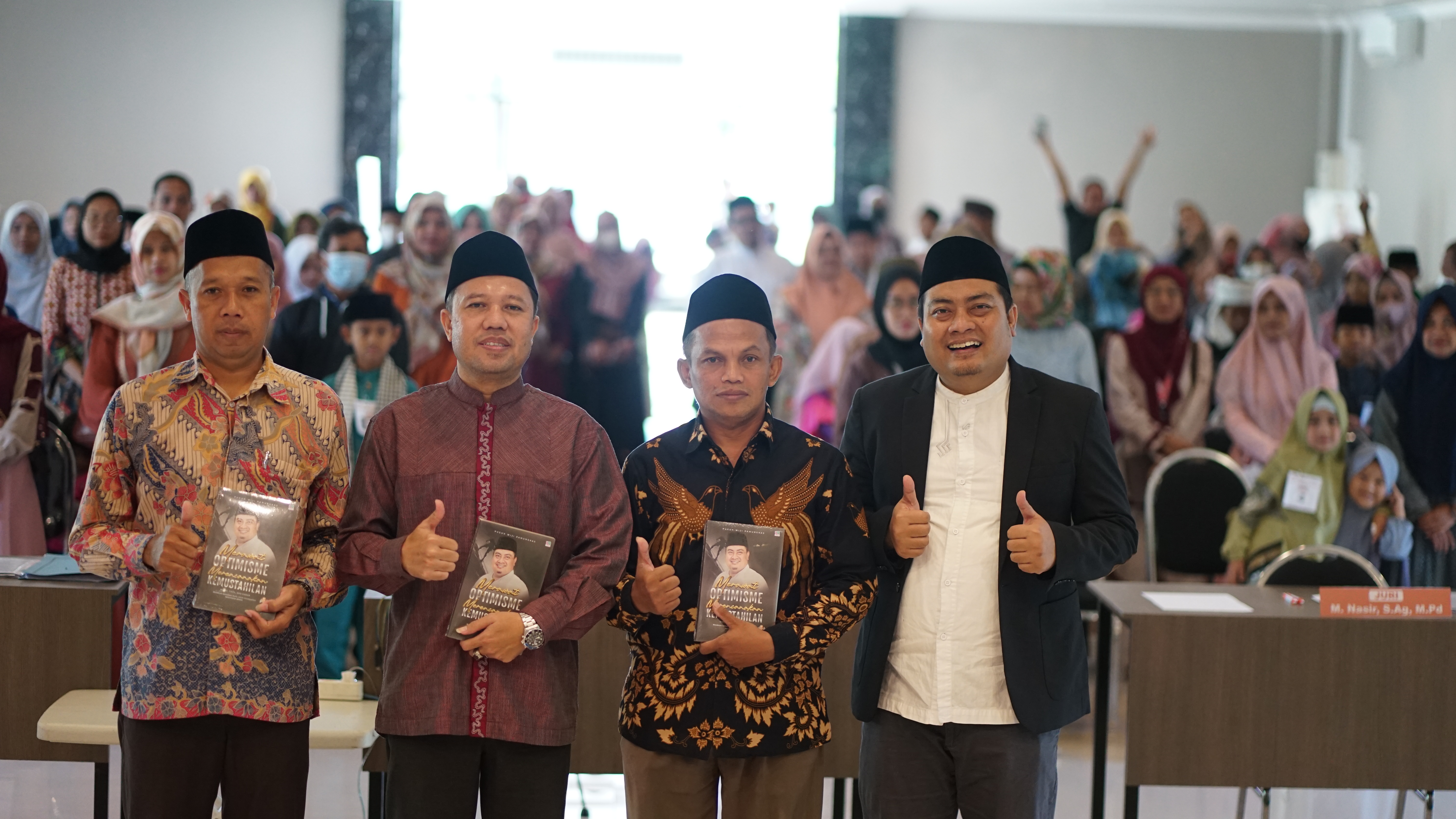 Foto Bersama Dewan Juri Lomba Pildacil Tingkat SD Se Malang Raya RSU Wajak Husada